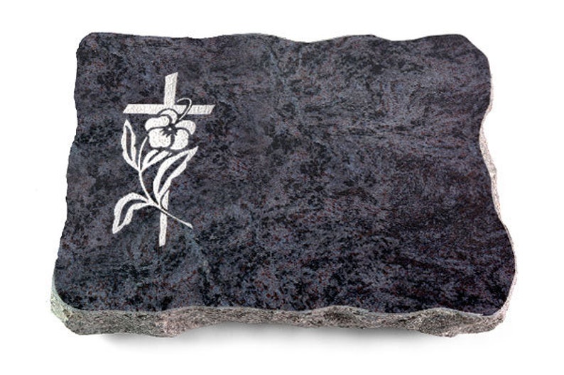 Granit Grabplatte 40x30x5cm im Material Orion, Oberfläche Poliert Kanten gesprengt inklusive Inschrift und Ornament Kreuz 3