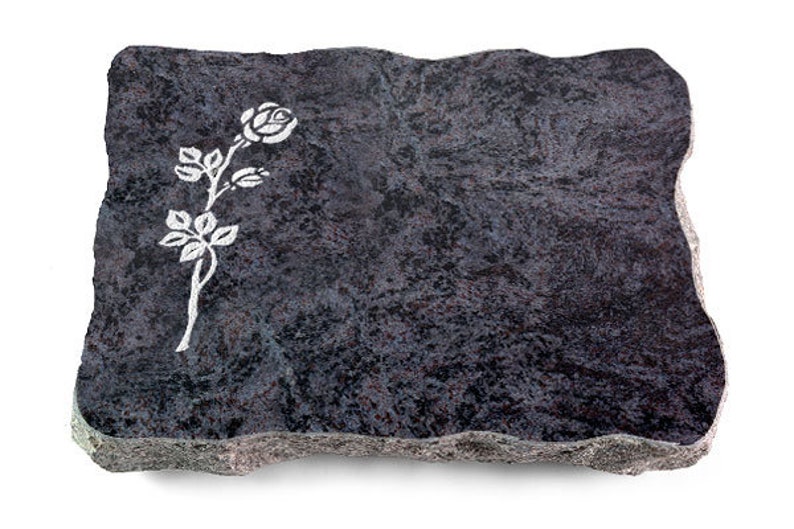 Granit Grabplatte 40x30x5cm im Material Orion, Oberfläche Poliert Kanten gesprengt inklusive Inschrift und Ornament Rose 2