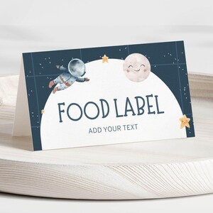 Weltraum Food Label Zelt - Raketenparty Buffetkarten - Zwei Mondgeburtstag - Astronauten Thema Bearbeitbare Canva Vorlage SB1