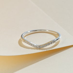 Cubic Zirconia V Shaped Ring for Women / Chevron Ring / 925 Silver Ring / Stacking Ring / Sizes US 5 to US 8 / Gift Boxed