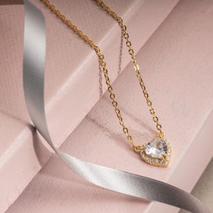 Kleiner CZ Herz Anhänger Halskette, Zirkonia Herz Anhänger, rhodiniert Minimal Halskette, 18K Gelbgold überzogener Herz Anhänger