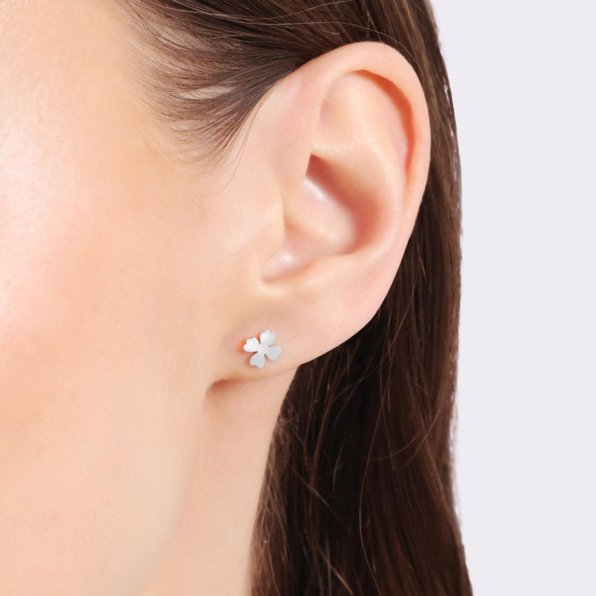 Van Cleef & Arpels 四つ葉スタッドピアス スウィート アルハンブラ