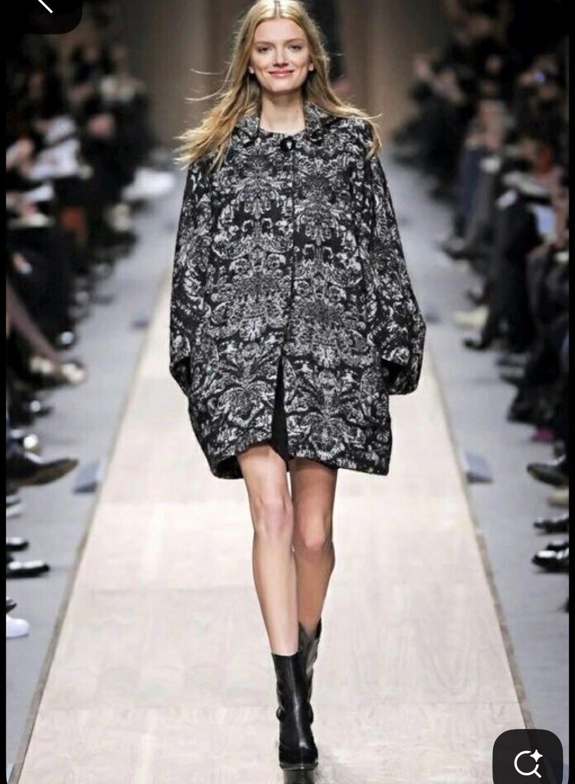 Stella Mccartney Vintage RTW 2008 Black Gray Loose-fit Coat With