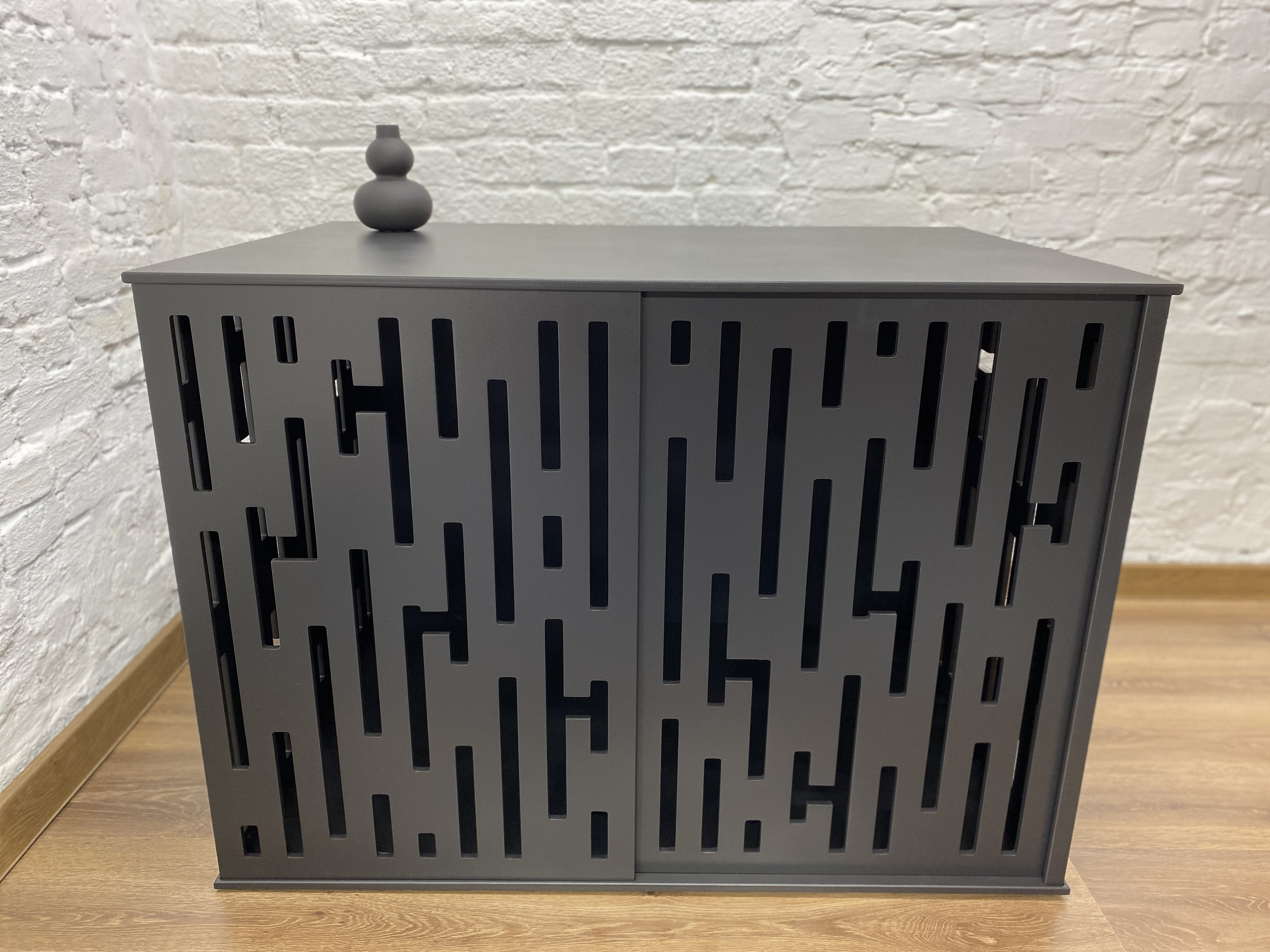 Extra Large Dog Crate for sale compared to CraigsList Only 4 left at 60