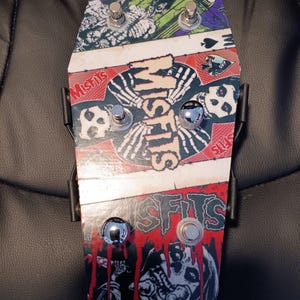 Death Pedals MISFITS 12&quot;×6&quot; wood coffin box ABY/2 Volume/2 Channel Switches footswitch pedal