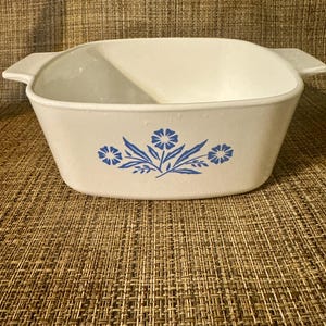 Vintage 1979 Corningware  Blue Cornflower Casserole Dish 1.5 Quart A-1 1/2-B Baking Dish Pyroceram #J READ DETAILS