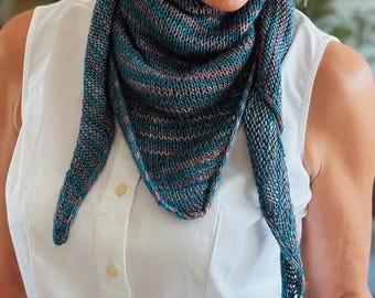 December Scarf Knitting Pattern PDF, Bandana Neck Scarf with I-Cord Ties, 3 Sizes, Aran/Worsted