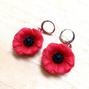 Poppy earrings Red flower earrings Red resin earrings Nature inspired jewelry