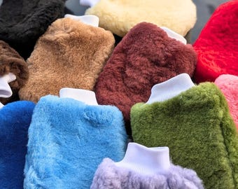 Multi Use Natural Sheepskin Polishing, Cleaning, Waxing Mitt. One Size.