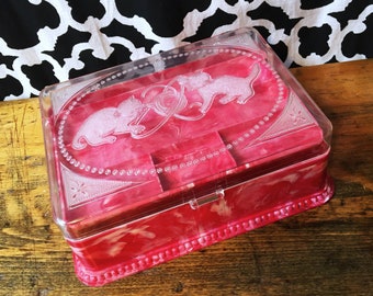 Hommer Kittens & Yarn Marbled Red Plastic Sewing Box 1950s