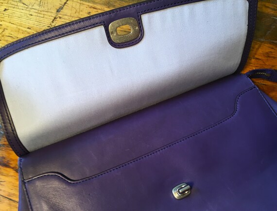 Coach Purple Leather Wristlet / Clutch Bag / Purs… - image 7