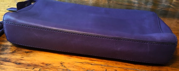 Coach Purple Leather Wristlet / Clutch Bag / Purs… - image 8