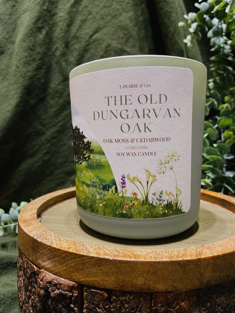 Luxury Irish Candle Dungarvan // Oakmoss & Cedarwood image 4