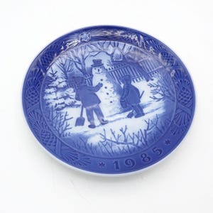 Vintage Royal Copenhagen Christmas Plate 1985 The Snowman