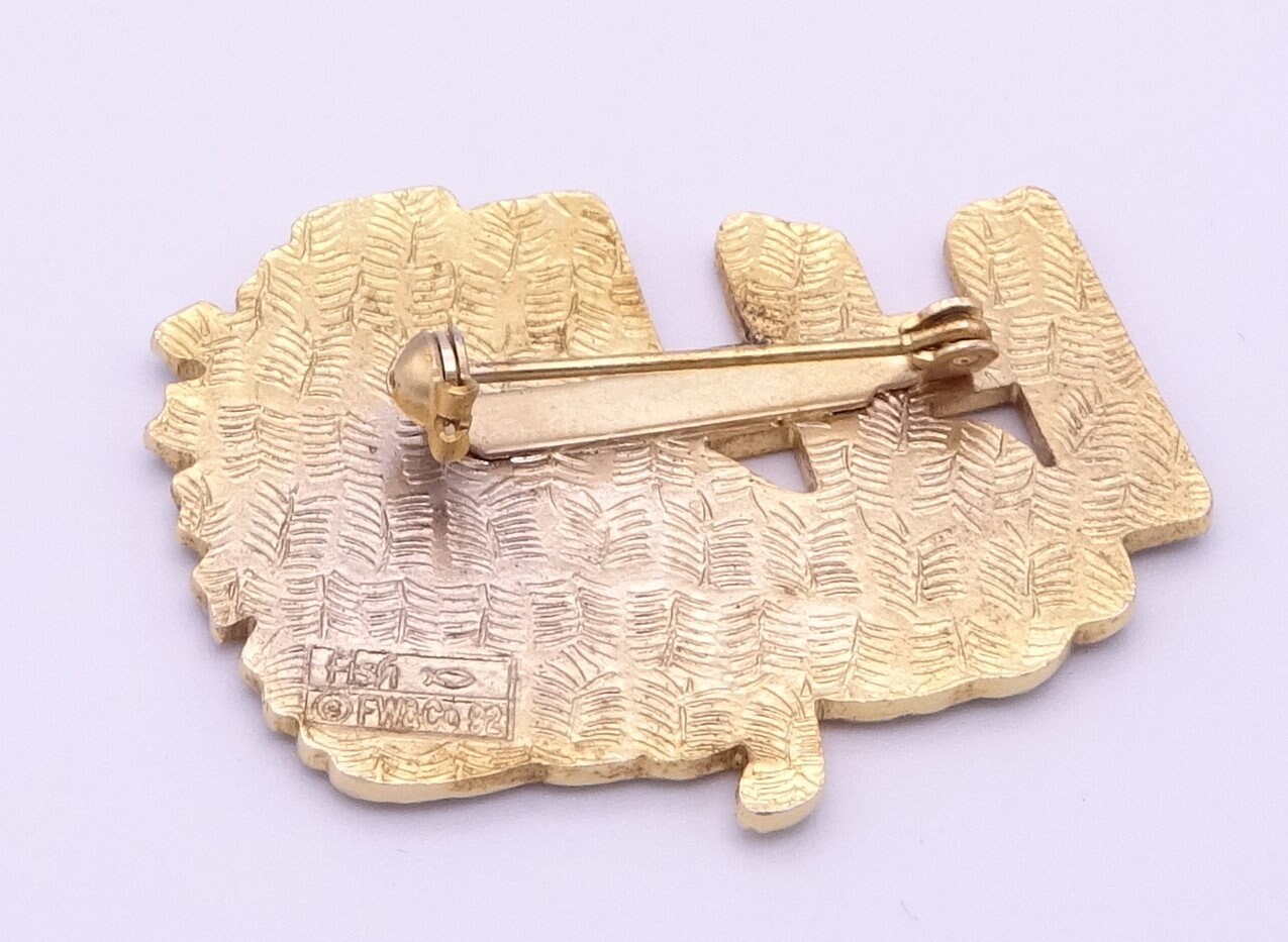 Vintage Fish 1992 Peter Rabbit Fence Gate Pin Brooch Etsy