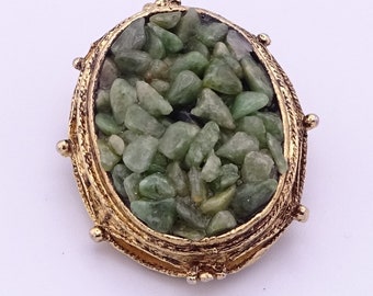 Vintage Hollywood Gold Tone Green Stone Jade Chips Pin Brooch