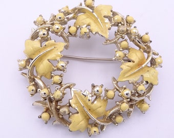 Vintage Coro Jewelcraft Signed Gold Tone Yellow Enamel Wreath Pin Brooch