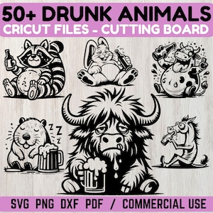 Könnte beinhalten: Schwarz-Weiß-Illustrationen verschiedener Tiere, darunter ein Waschbär, ein Kaninchen, eine Kuh, ein Biber, ein Yak und ein Pferd, die jeweils alkoholische Getränke halten. Der Text "50+ DRUNK ANIMALS" und "CRICUT FILES - CUTTING BOARD" ist oben. Der Text unten lautet "SVG PNG DXF PDF / COMMERCIAL USE".