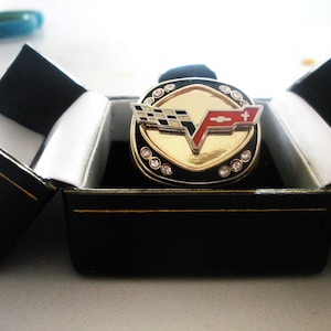 Chevalière Corvette C6 (2005-2013) en plaqué or 4 carats Excellent cadeau, souvenir, fête des pères, Noël, anniversaire, Saint-Valentin, cadeau automobile