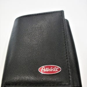 Cartera de cuero negra de tres pliegues de Peterbilt, excelente regalo, recuerdo, día del padre, Navidad, cumpleaños, aniversario, nuevo propietario del automóvil, recuerdo