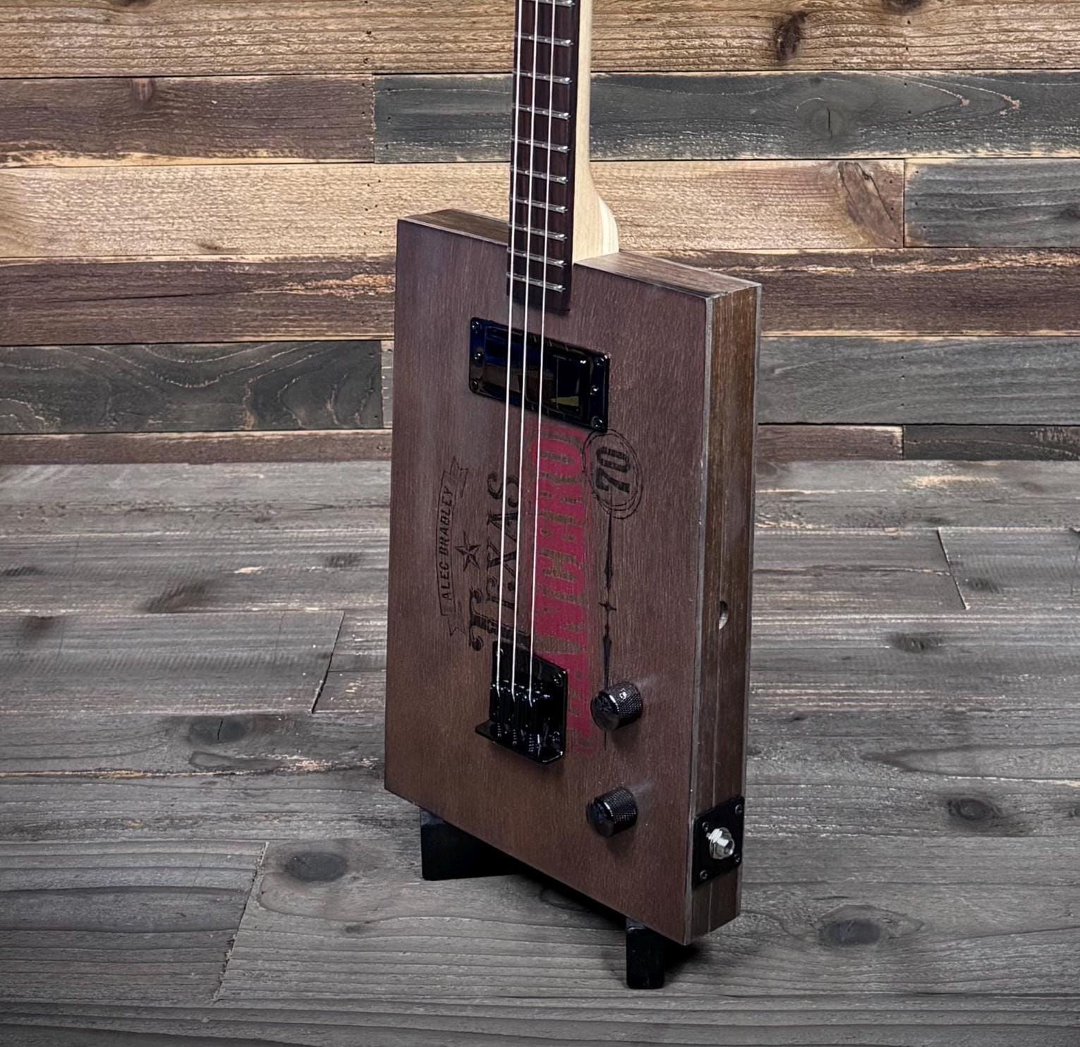 Amazon.com: Hinkler 3 String Electric Blues Box Slide Guitar Kit (EBB) :  Musical Instruments