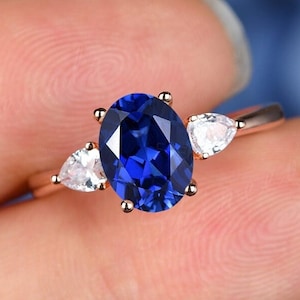Bague de fiançailles ovale avec saphir bleu, bague en or rose massif 14 carats, bague trois pierres pour femme, cadeau de bijoux en pierres précieuses de septembre pour elle