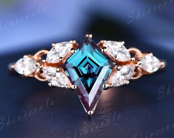 Diamond Alexandrite Engagement Ring Floral Moissanite Wedding Ring Women 925 Sterling Silver Or Solid Gold Personalized Jewelry Handmade