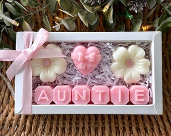 Auntie Wax Melts, , Flower Wax Melts, Wax Melt Gift Box, Birthday Wax Melts, Wax Melt Gifts, Personalised Wax Melts, Auntie Gifts