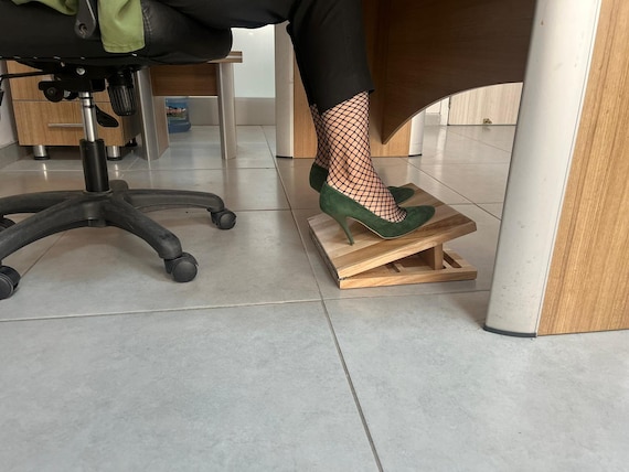Slant Board, Office Footrest Under Desk, Best Quality Beech Wood Leg  Support , Adjustable 3 Inclinations Ankles Legs Wooden Incline Board 