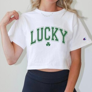 Lucky Crop Top, St. Patricks Day Tshirt, irisches T-Shirt, abgeschnittenes irisches Shirt, Lucky Cropped Tshirt, irisches Crop Top, Party Shirt
