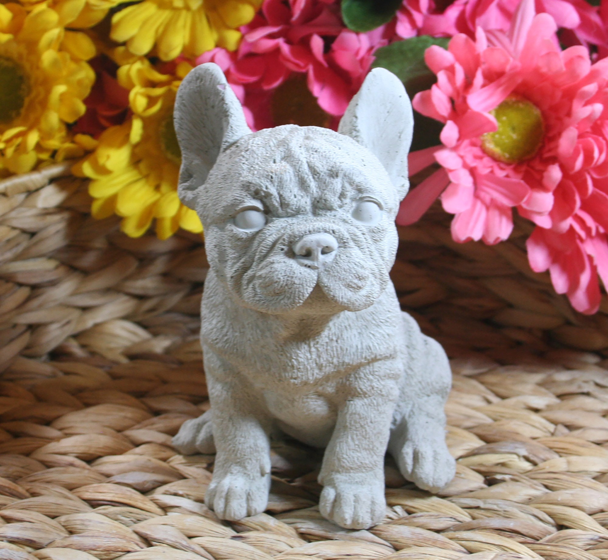 Fashion Modern Colorful French Bulldog Resin Statue Wholesale Graffiti  Office Ornaments Printing Resin Dog Home Decor Crafts