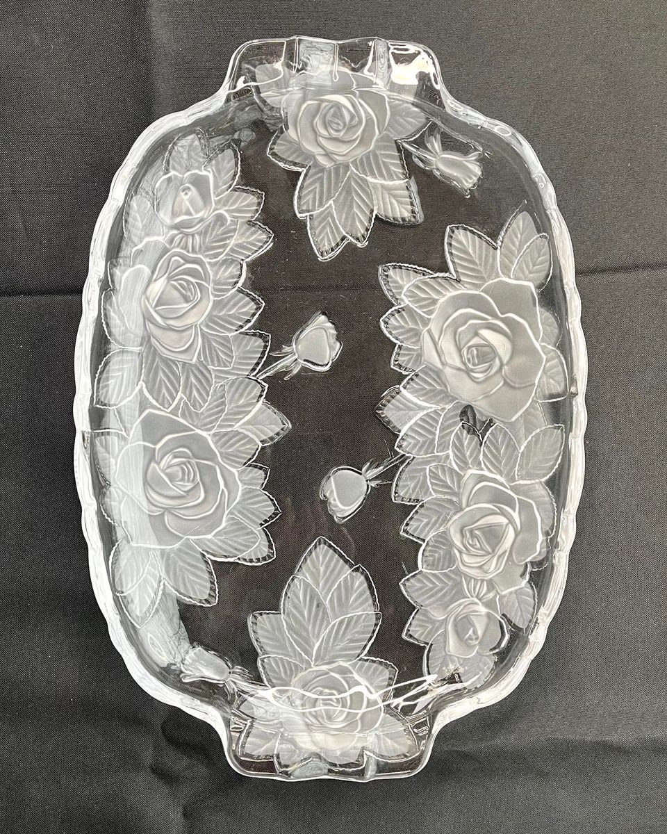Mikasa Studio Nova Serving Platter With Frosted Rose Pattern