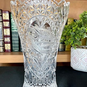 Hofbauer Byrd Collection 10 Vase image 1