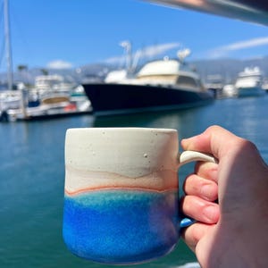 Taza de cerámica hecha a mano inspirada en el océano de Santa Bárbara, California