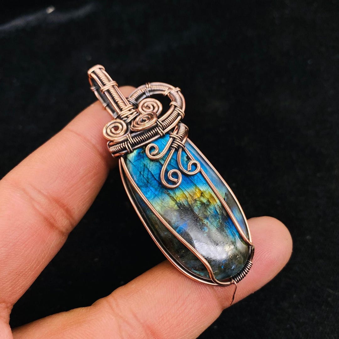 Ciondolo In Rame Con Pietra Labradorite Blu, Foglia, Avvolto A Mano In Filo Di Rame, Gioielli Artigianali Dall'India