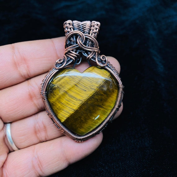 Handmade Copper Wire Wrapped Tiger Eye Heart Pendant: Boho  display picture 3