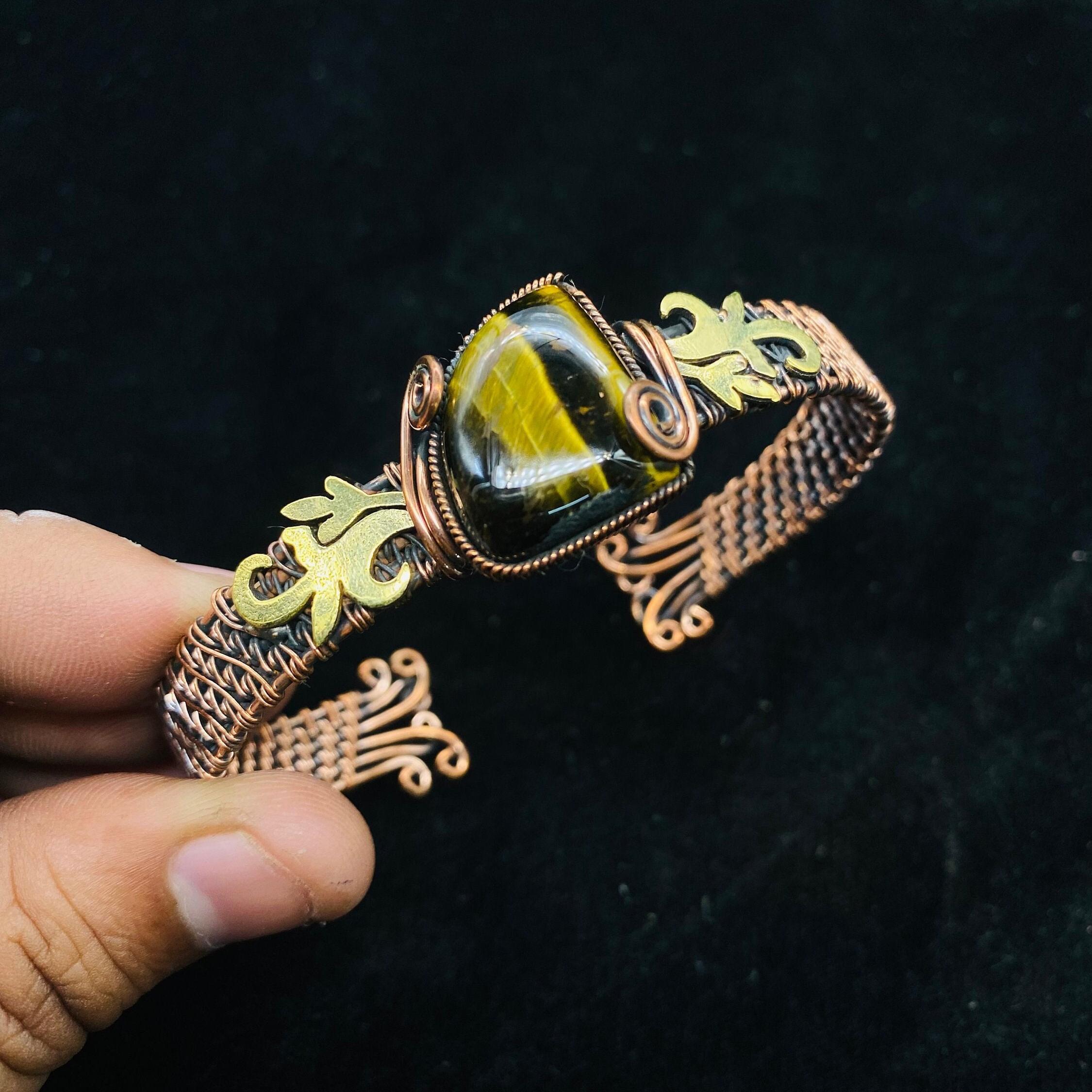 ハンドメイドタイガーアイ銅カフブレスレット：ワイヤーラップ