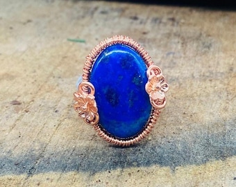 Handgemachter Lapis Lazuli Ring aus Kupferdraht gewickelt im Boho/Hippie Stil