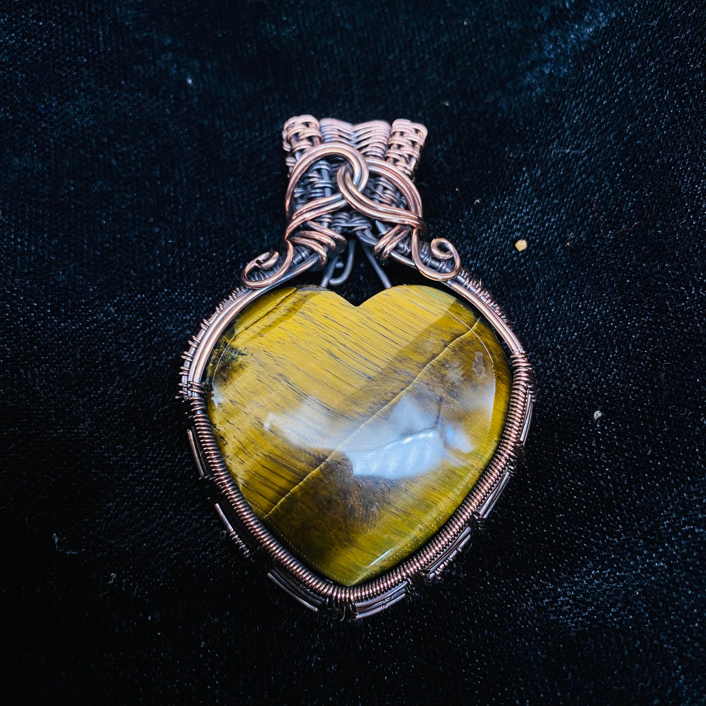 Handmade Copper Wire Wrapped Tiger Eye Heart Pendant: Boho  display picture 2