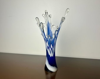 Vintage Welle / Wassertropfen Splash Blau & Weiß Kunst Glasvase, gezogen / gedehnt Sammlergefäß, Murano italienischen Stil Glaswaren Akzent