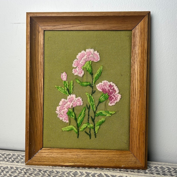 Vintage Crewel Embroidery Framed Pink Carnation Flowers, 70’s Embroidered Wall Decor, Colorful Retro Floral Artwork, Finished Needlework