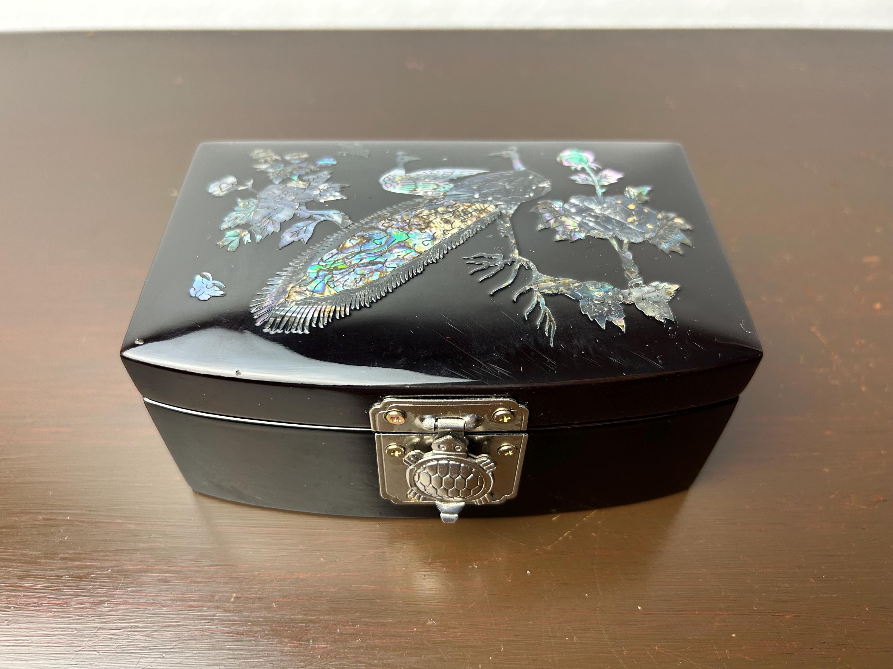 【数々のアワードを受賞】 Black Etsy - Vintage Boxes Jewelry Oriental Lacquer 工芸品