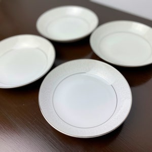 Crown Victoria Lovelace China Fruit/Dessert Bowl 5.5” Set of 4, Mid Century Dinnerware, Japanese Porcelain Small Bowls