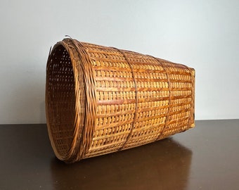 Vintage Tall Woven Tortoise Shell Floor Wicker Bamboo Basket, Natural Laundry Hamper, BOHO Blanket Storage, Bathroom/Bedroom Basket