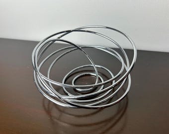 Black & Blum Silver Chrome Metal Art Fruit/Bread Basket Bowl, Unique Sculptural Form Table Centerpiece, Kitchen Decorative Countertop Dish
