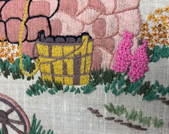 Grande Broderie Crewel Ancienne Encadrée - Art Textile Moderne - Milieu Du Siècle