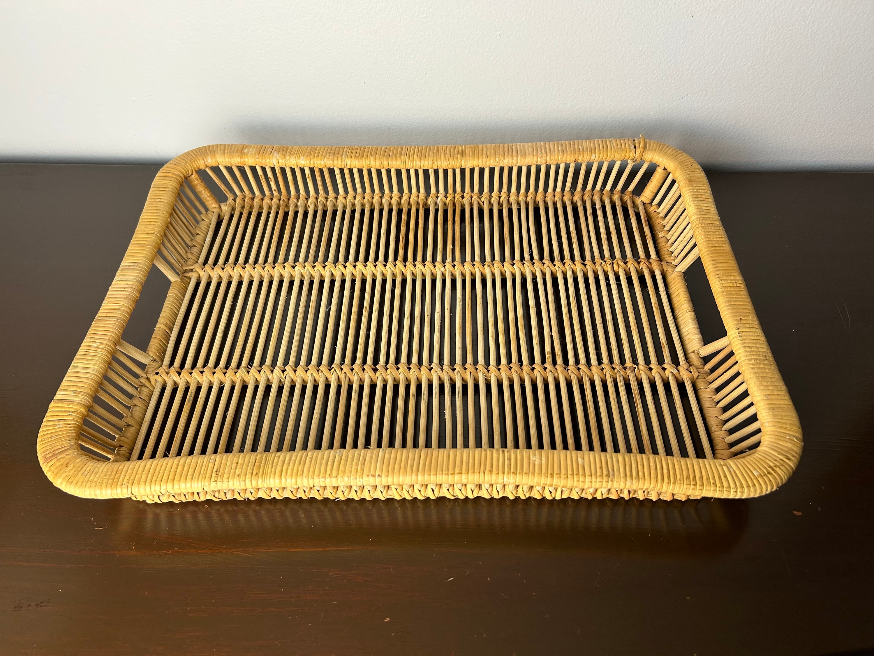vintage tray ❀ スポーンコリ 持ち手つきカゴ Finland