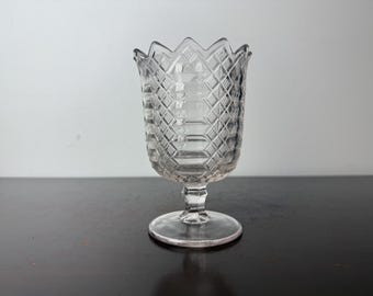 Jarrón antiguo de cristal con pie Jacob’s Ladder de Bryce Walker & Co., marca EAPG.