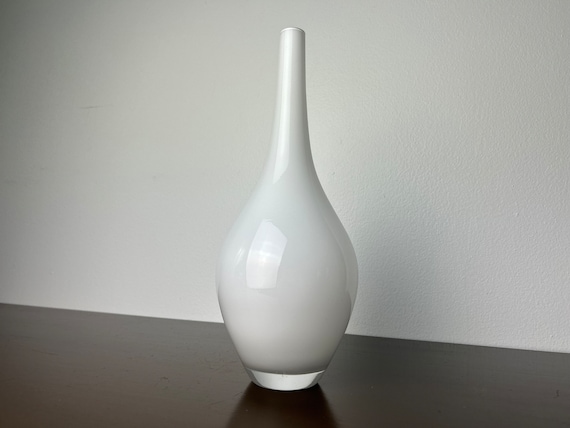 Contemporary Modern Johanna Jelinek Salong IKEA Handblown White
