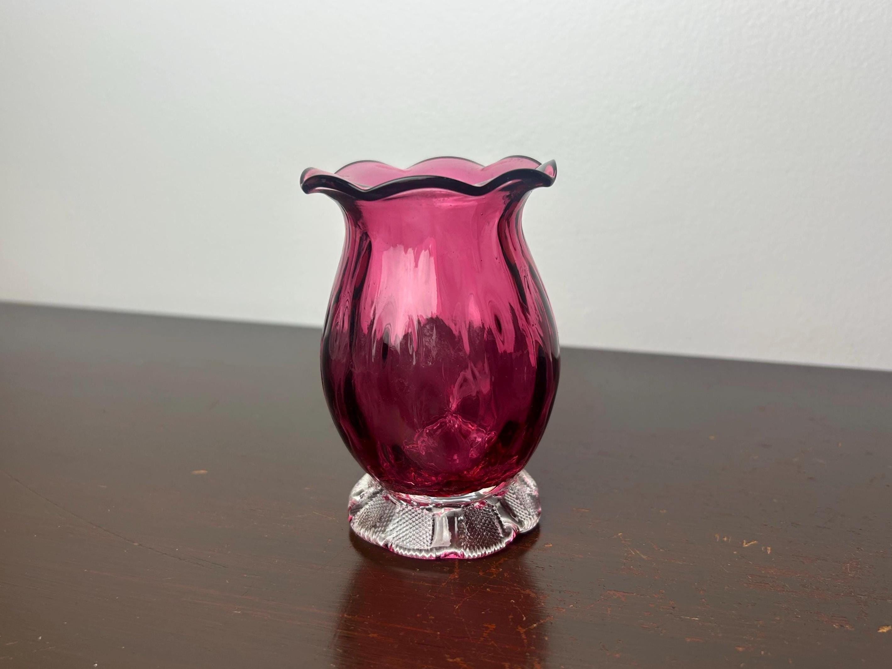 アンティーク ビクトリア朝 小さなクランベリー ガラス チューリップ